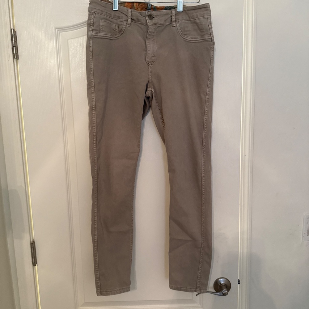 Women’s Jeans REVERSIBLE, Tan & Multi Color - Picture 4 of 6